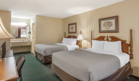 Two Queen Beds